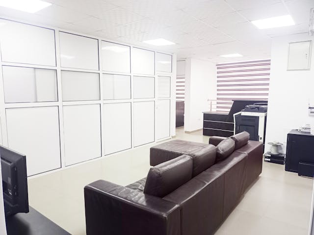Fully Serviced Offices and Reading Rooms